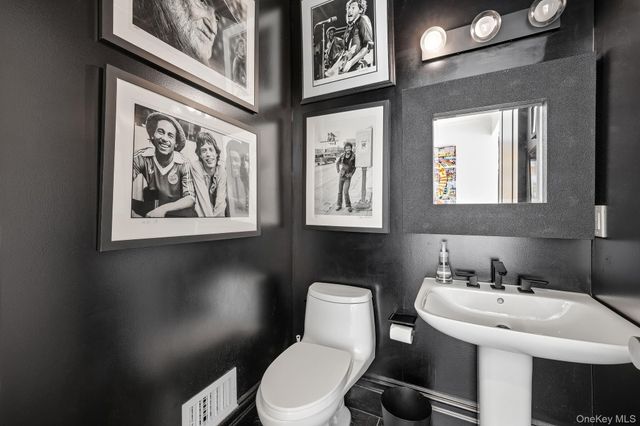 99 Central Avenue, Rye, NY 10580