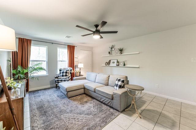 28605 Cedar Court, Huntsville, TX 77340