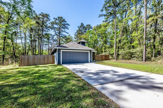 28605 Cedar Court, Huntsville, TX 77340