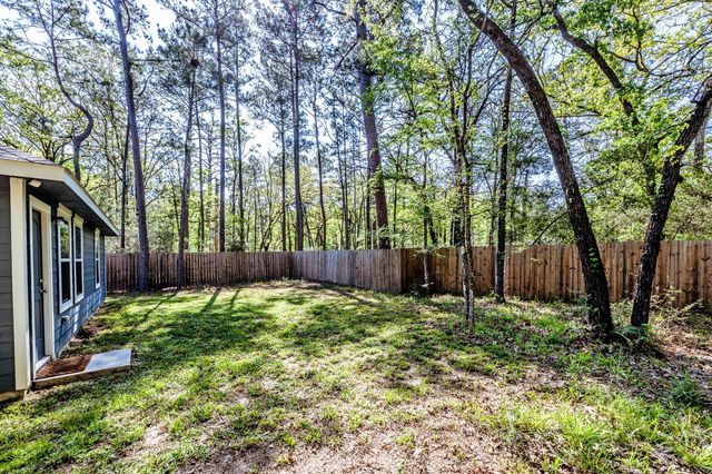 28605 Cedar Court, Huntsville, TX 77340