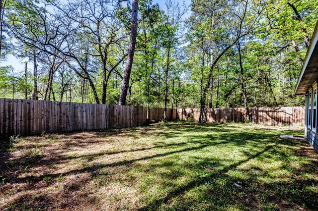 28605 Cedar Court, Huntsville, TX 77340