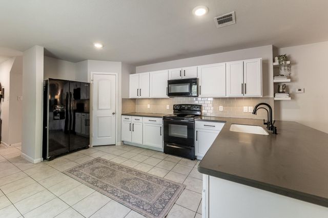 28605 Cedar Court, Huntsville, TX 77340