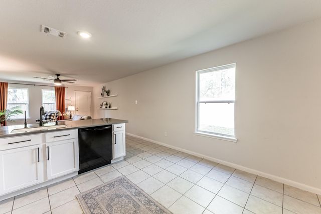 28605 Cedar Court, Huntsville, TX 77340