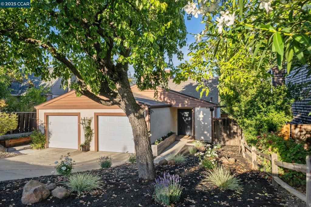 2162 Hillside Ave, Walnut Creek, CA 94597