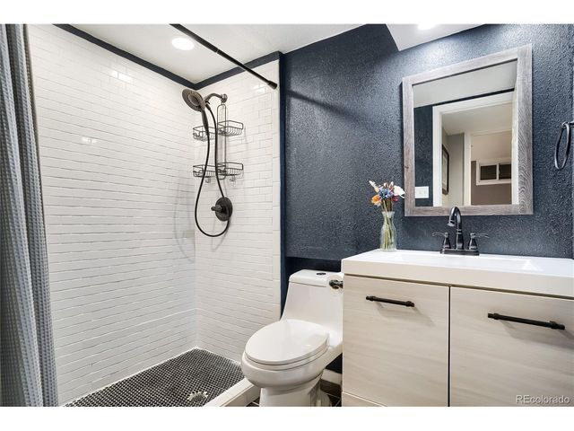 6735 E Arizona Ave C, Denver, CO 80224