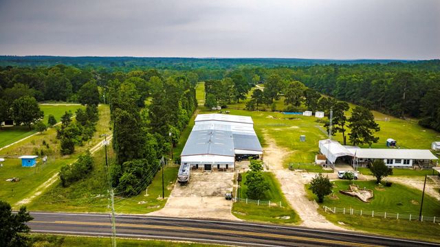1994 N Fm 356, Onalaska, TX 77360