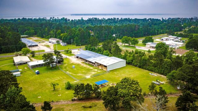 1994 N Fm 356, Onalaska, TX 77360