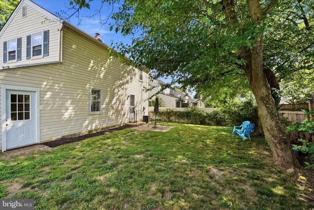 421 N WARMINSTER RD, Hatboro, PA 19040