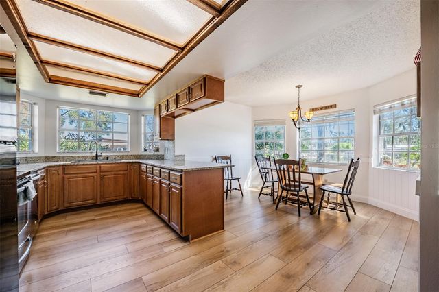 9814 REYLINDA AVENUE, Thonotosassa, FL 33592