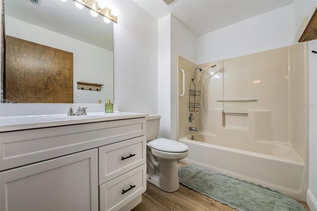 9814 REYLINDA AVENUE, Thonotosassa, FL 33592