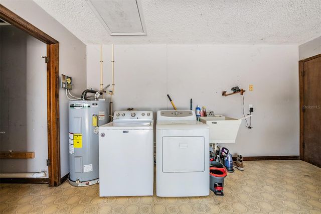 9814 REYLINDA AVENUE, Thonotosassa, FL 33592