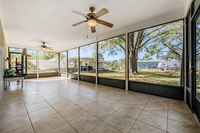 9814 REYLINDA AVENUE, Thonotosassa, FL 33592