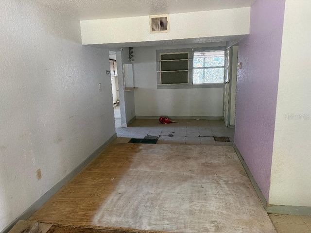 7700 BATES ROAD, Orlando, FL 32807