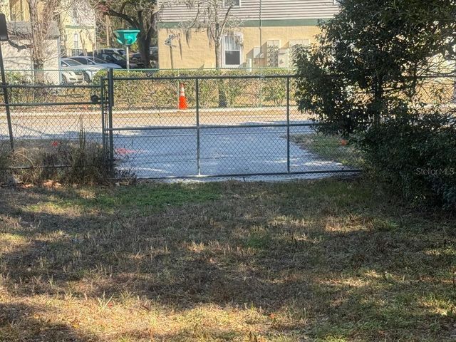 7700 BATES ROAD, Orlando, FL 32807