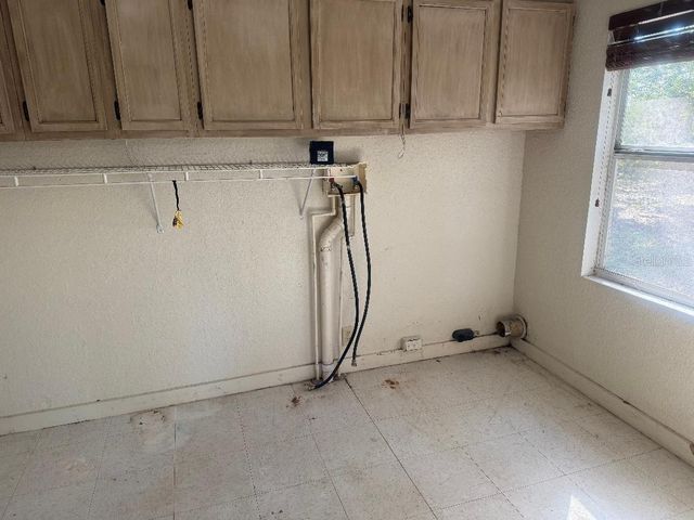 7700 BATES ROAD, Orlando, FL 32807