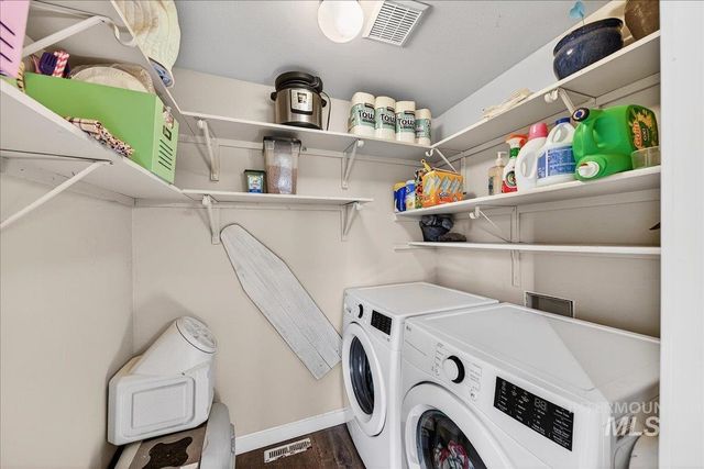 611 Nw 15th, Meridian, ID 83642