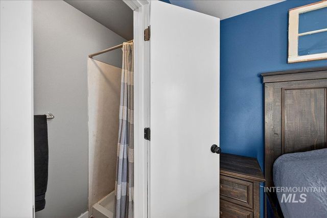 611 Nw 15th, Meridian, ID 83642