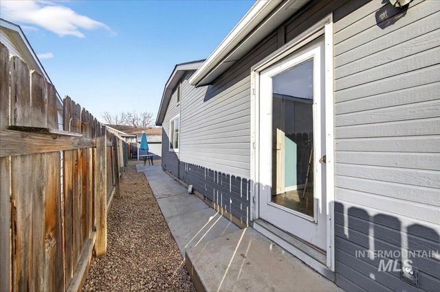 611 Nw 15th, Meridian, ID 83642