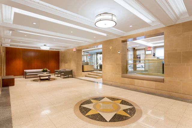 235 W 102nd St Apt 10C, New York City, NY 10025