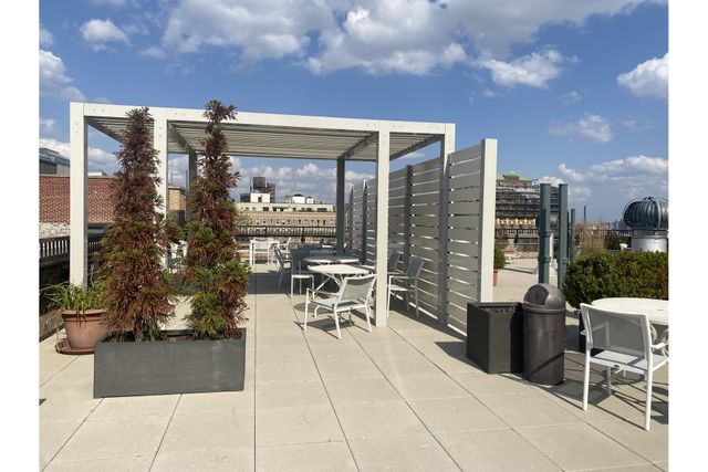 235 W 102nd St Apt 10C, New York City, NY 10025