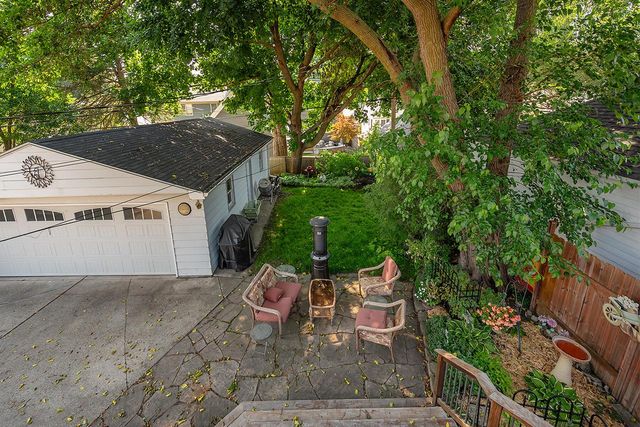 6041 N Santa Monica BOULEVARD, Whitefish Bay, WI 53217