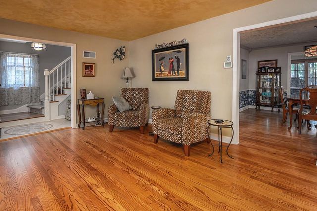 6041 N Santa Monica BOULEVARD, Whitefish Bay, WI 53217