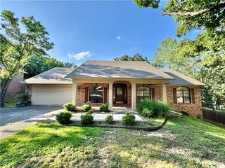 768 E Birwin Street, Fayetteville, AR 72703