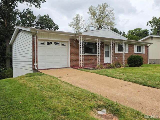 4271 Martyridge Drive, St Louis, MO 63129