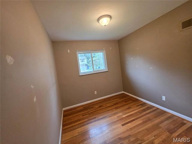 4271 Martyridge Drive, St Louis, MO 63129