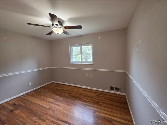 4271 Martyridge Drive, St Louis, MO 63129