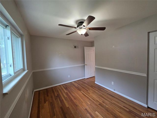 4271 Martyridge Drive, St Louis, MO 63129