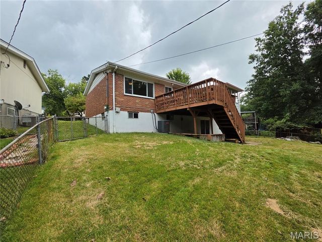 4271 Martyridge Drive, St Louis, MO 63129