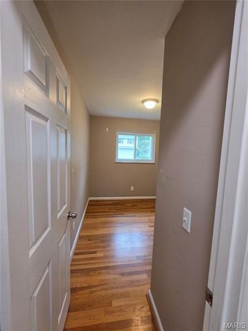 4271 Martyridge Drive, St Louis, MO 63129