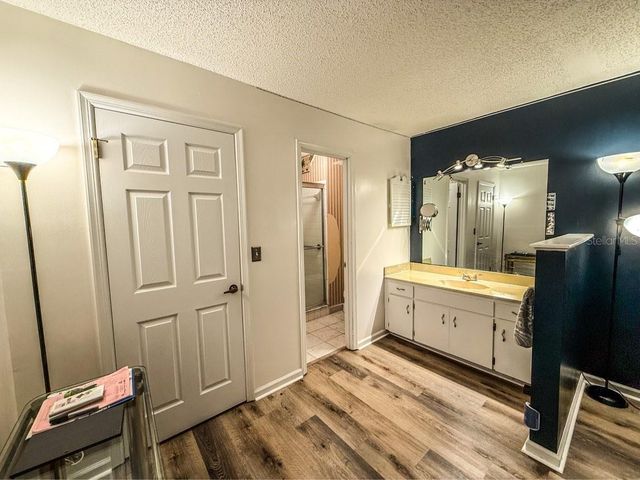 35058 WHISPERING OAKS BOULEVARD, Dade City, FL 33523