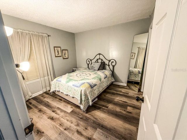 35058 WHISPERING OAKS BOULEVARD, Dade City, FL 33523