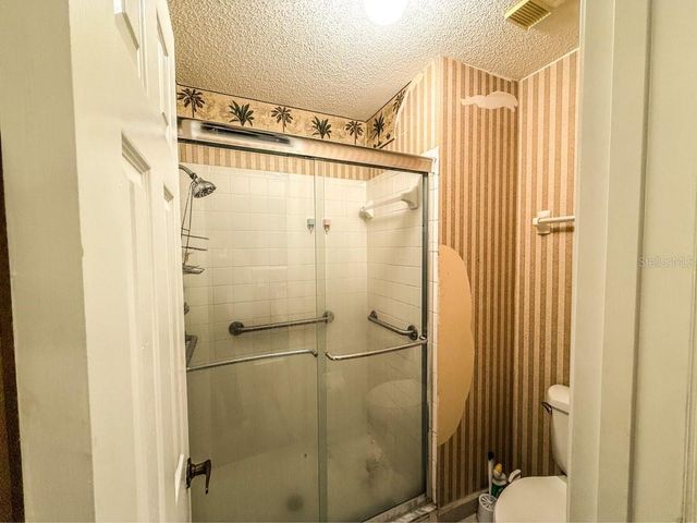 35058 WHISPERING OAKS BOULEVARD, Dade City, FL 33523