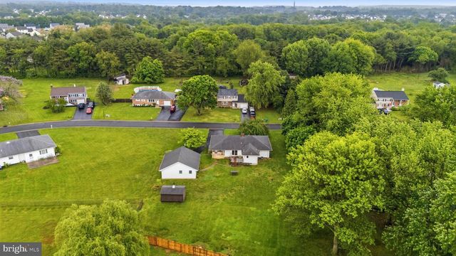 40 RAWLINGS DR, Bear, DE 19701