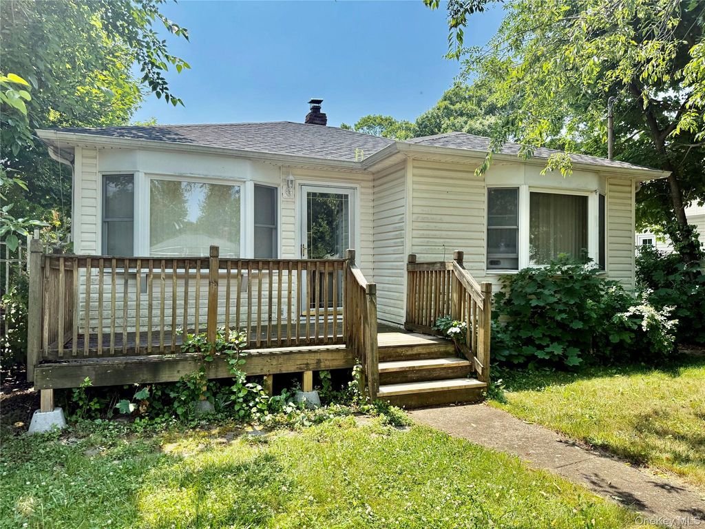 70 Brushwood Drive, Shirley, NY 11967
