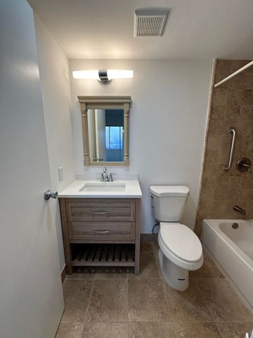 50 Monaco B, Delray Beach, FL 33446