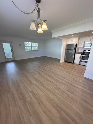 50 Monaco B, Delray Beach, FL 33446