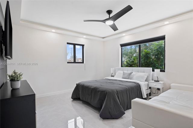 1101 N 14th Avenue, Hollywood, FL 33020