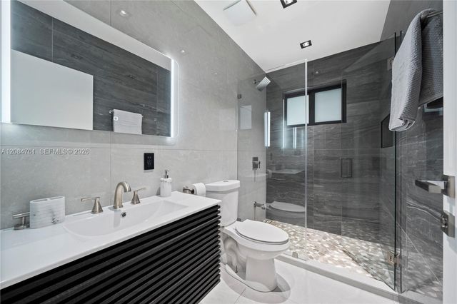 1101 N 14th Avenue, Hollywood, FL 33020