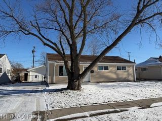 26754 Margaret Street, Roseville, MI 48066