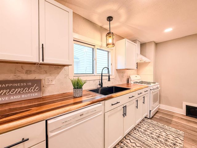 4025 Tacoma Avenue, Fort Wayne, IN 46807