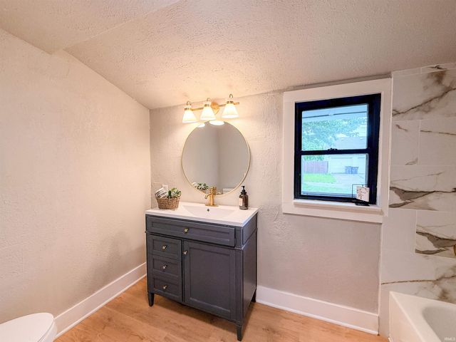 4025 Tacoma Avenue, Fort Wayne, IN 46807