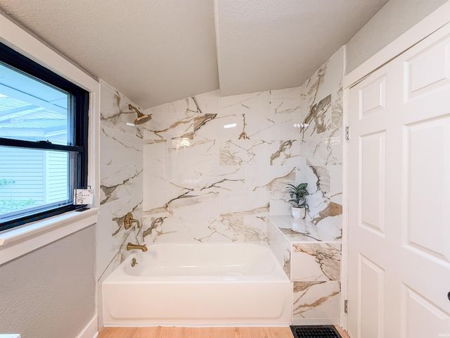 4025 Tacoma Avenue, Fort Wayne, IN 46807
