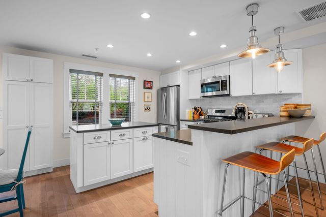 5 School Street U2, Provincetown, MA 02657