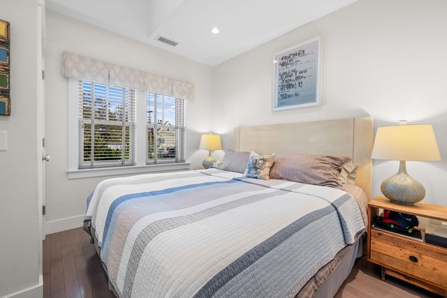 5 School Street U2, Provincetown, MA 02657