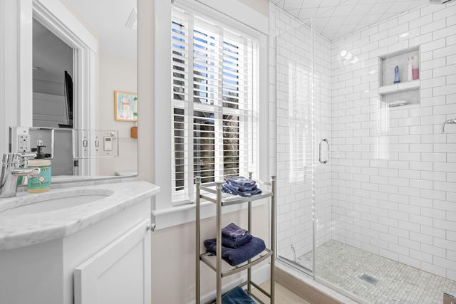 5 School Street U2, Provincetown, MA 02657