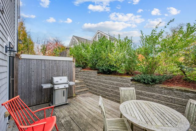 5 School Street U2, Provincetown, MA 02657